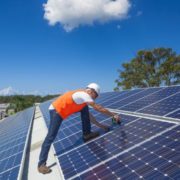 Por que vale a pena investir em um sistema de energia solar