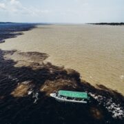 Rios da Amazônia estão em recuperação, mas seguem baixos