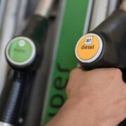 Petrobras reduz preço do diesel às distribuidoras