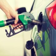 Prévia da inflação acelera em maio, puxada pela gasolina
