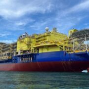 Petrobras: navio-plataforma Maria Quitéria chega ao Brasil