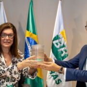 Petrobras e Vale firmam acordo para uso de diesel renovável